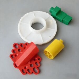 custom pe injection molding factory (5)